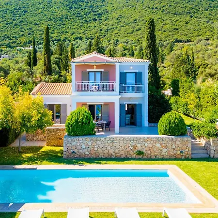 Kyklamino Villa